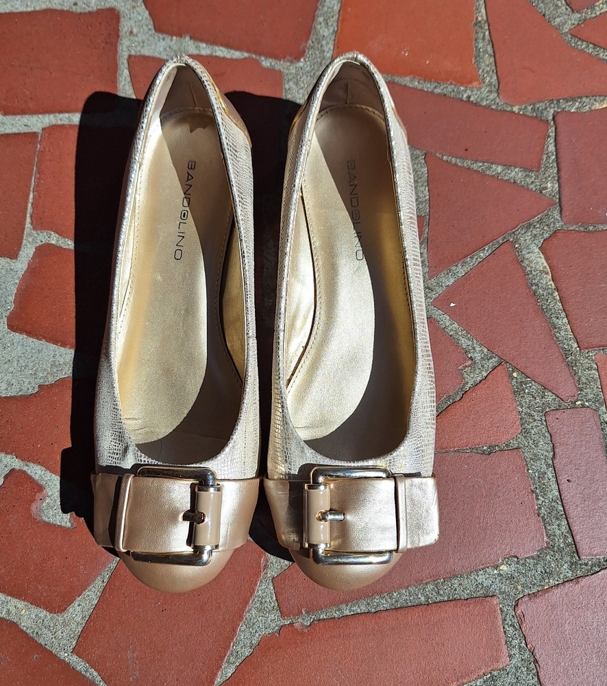 Bandolino Women's Gold Ballet Flats with Buckle Accent